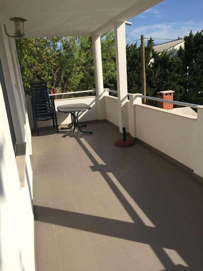 Tomo Apartment Starigrad Paklenica Exterior photo