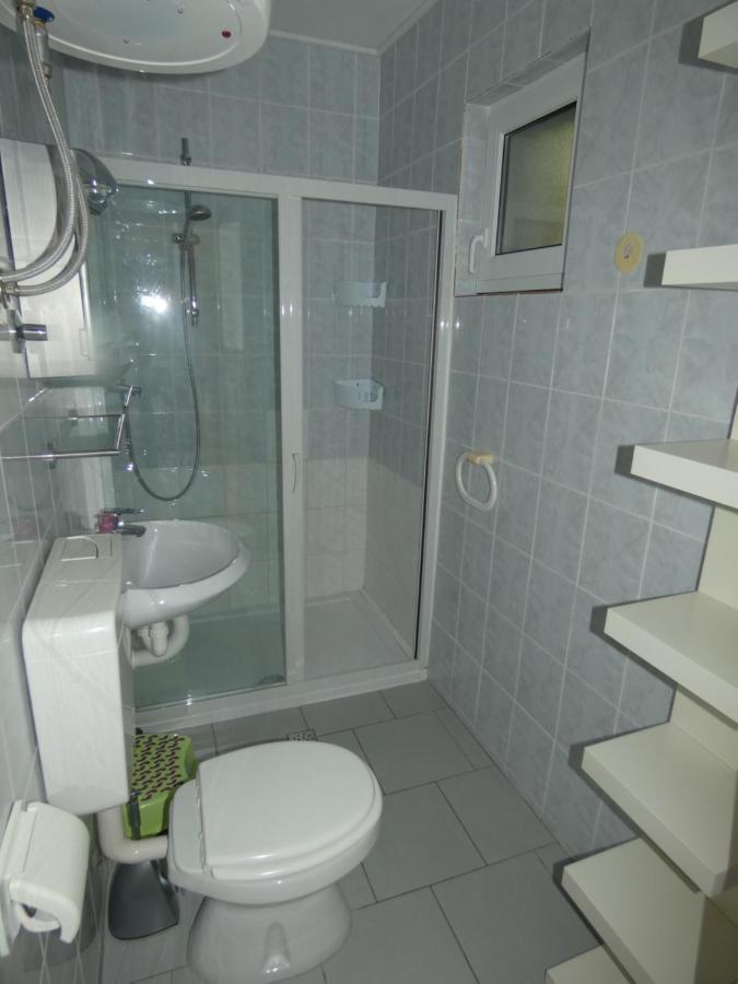 Tomo Apartment Starigrad Paklenica Exterior photo